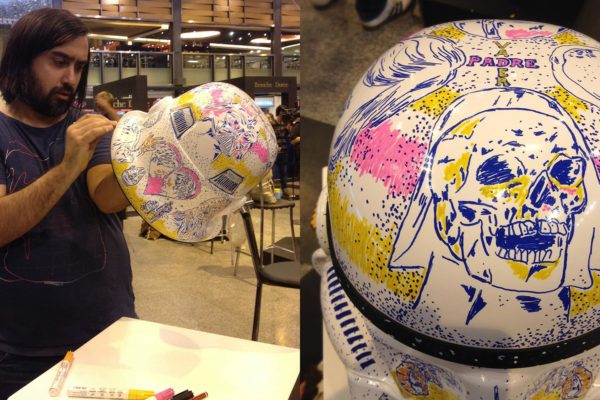 Live painting on a Stormtrooper helmet for the Star Wars commemoration day, at Shopping Abasto.